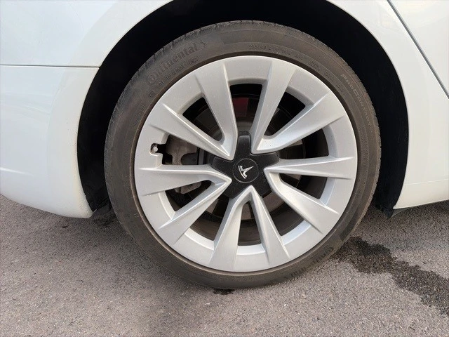 2023 Tesla Model 3 - Image 10 of 21