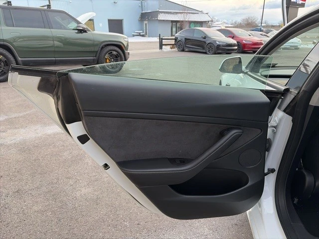 2023 Tesla Model 3 - Image 14 of 21