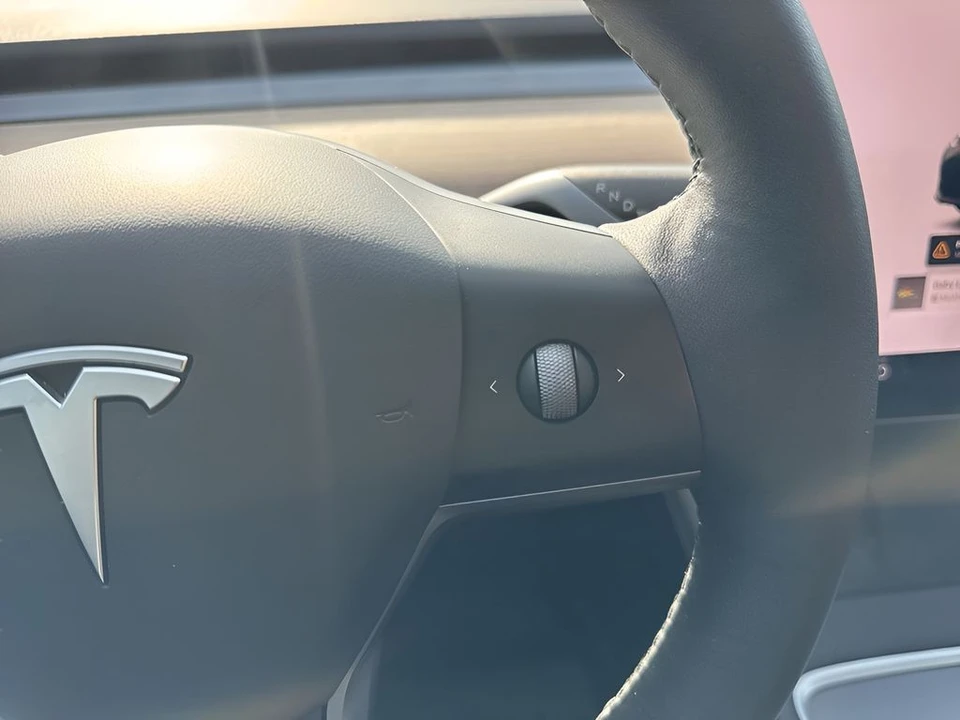 2023 Tesla Model 3 - Image 17 of 21