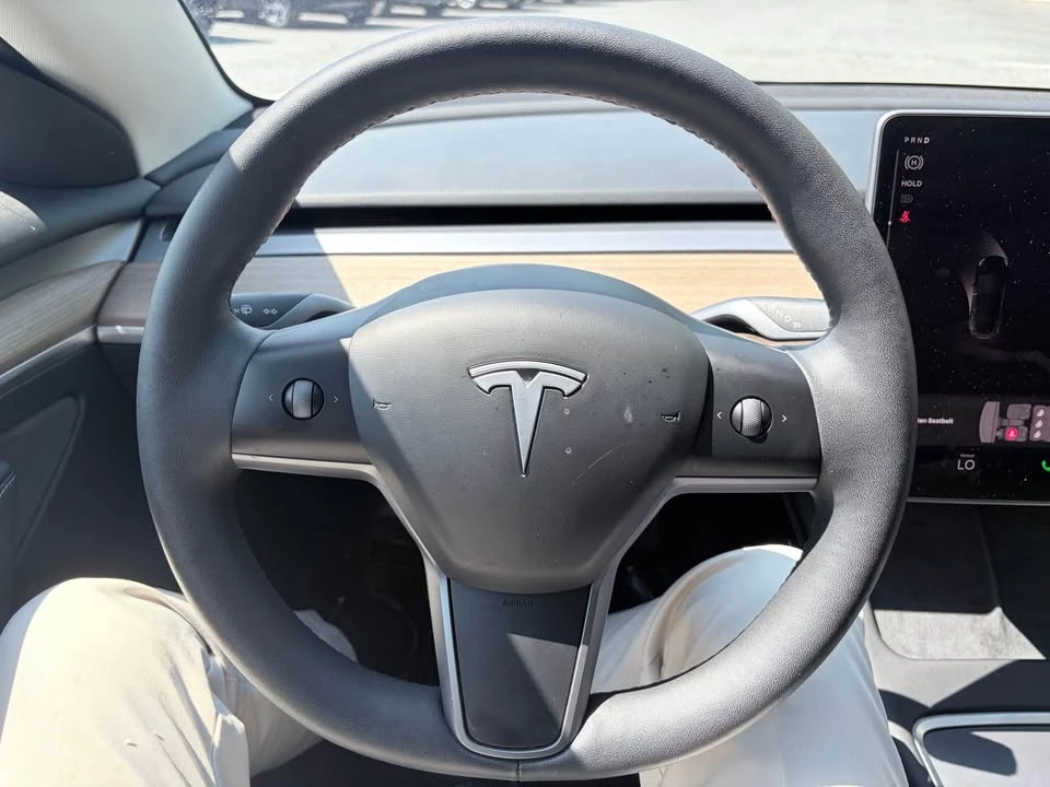 2023 Tesla Model 3 - Image 7 of 7