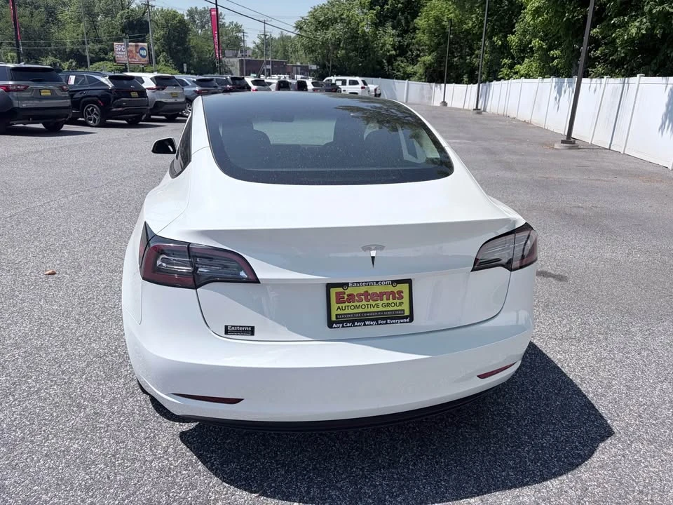 2023 Tesla Model 3 - Image 4 of 7