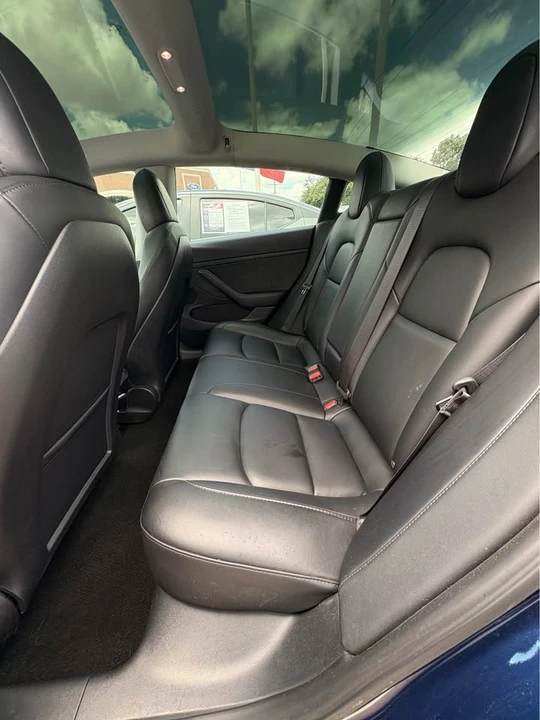 2023 Tesla Model 3 - Image 8 of 9