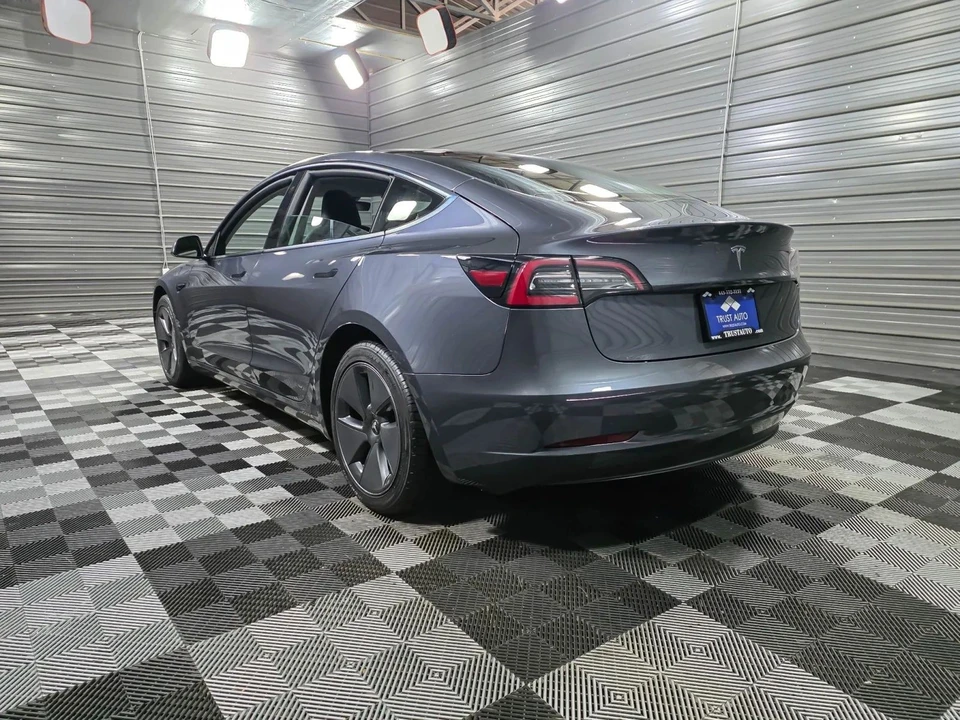 2023 Tesla Model 3 - Image 7 of 12