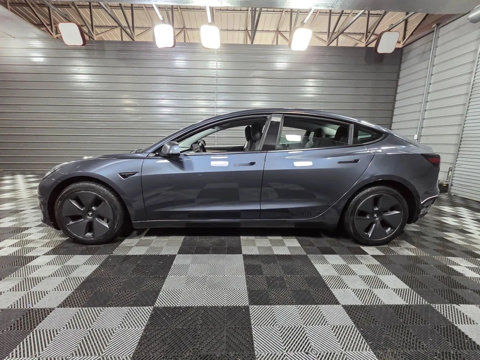 2023 Tesla Model 3 - Image 8 of 12