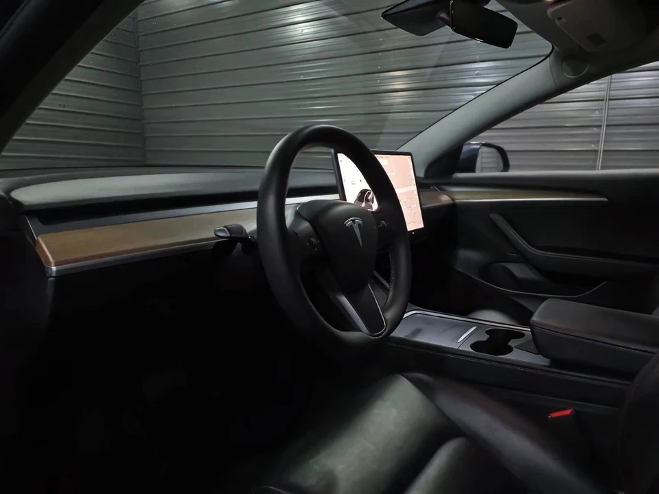 2023 Tesla Model 3 - Image 10 of 12