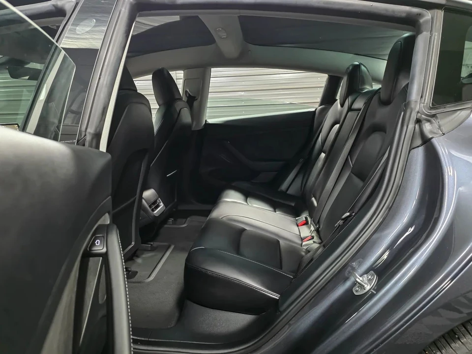 2023 Tesla Model 3 - Image 18 of 21