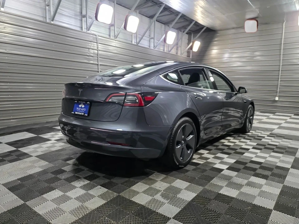 2023 Tesla Model 3 - Image 5 of 12