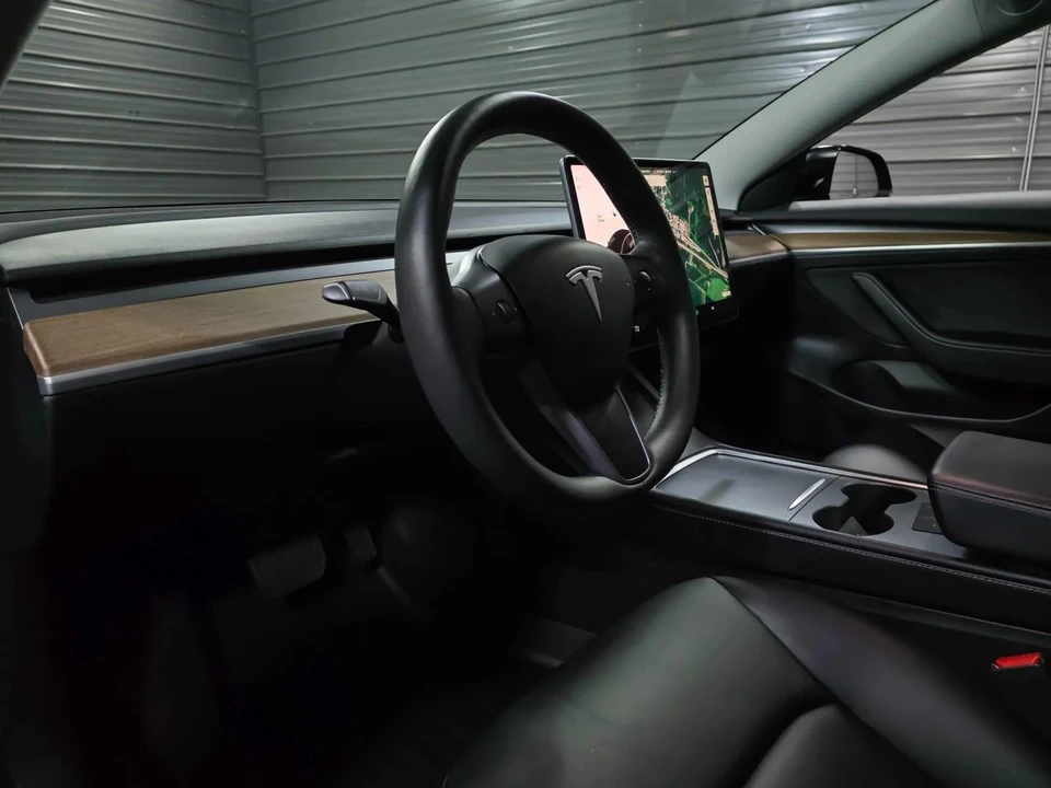 2023 Tesla Model 3 - Image 10 of 12