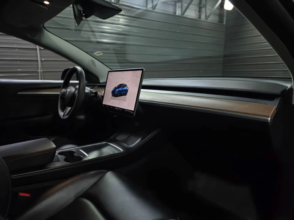 2023 Tesla Model 3 - Image 12 of 12
