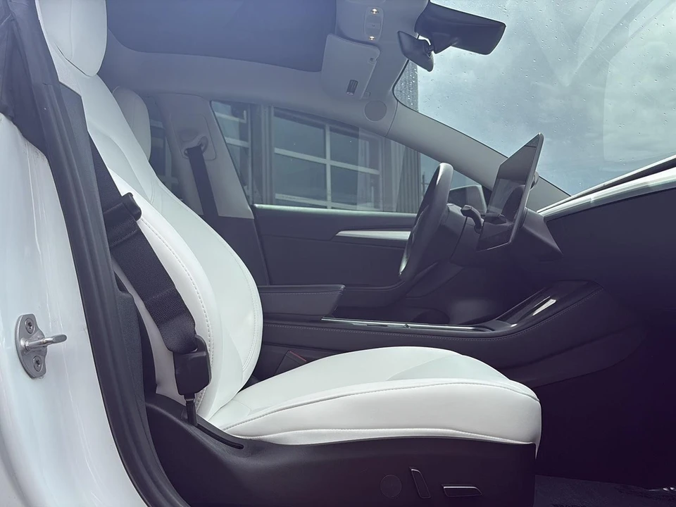 2023 Tesla Model 3 - Image 13 of 21