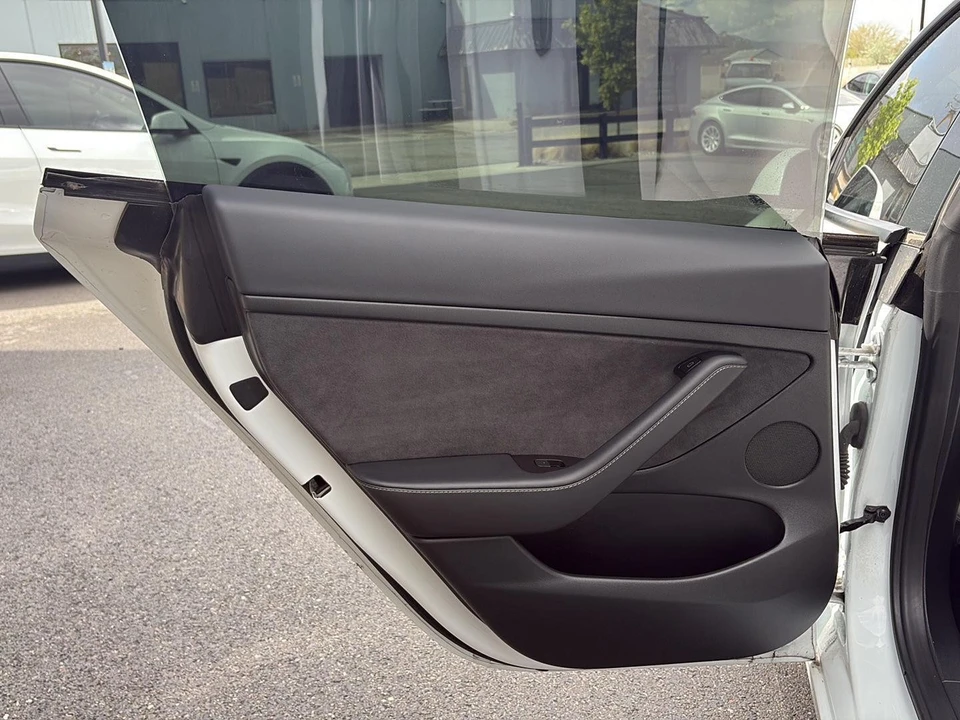 2023 Tesla Model 3 - Image 17 of 21