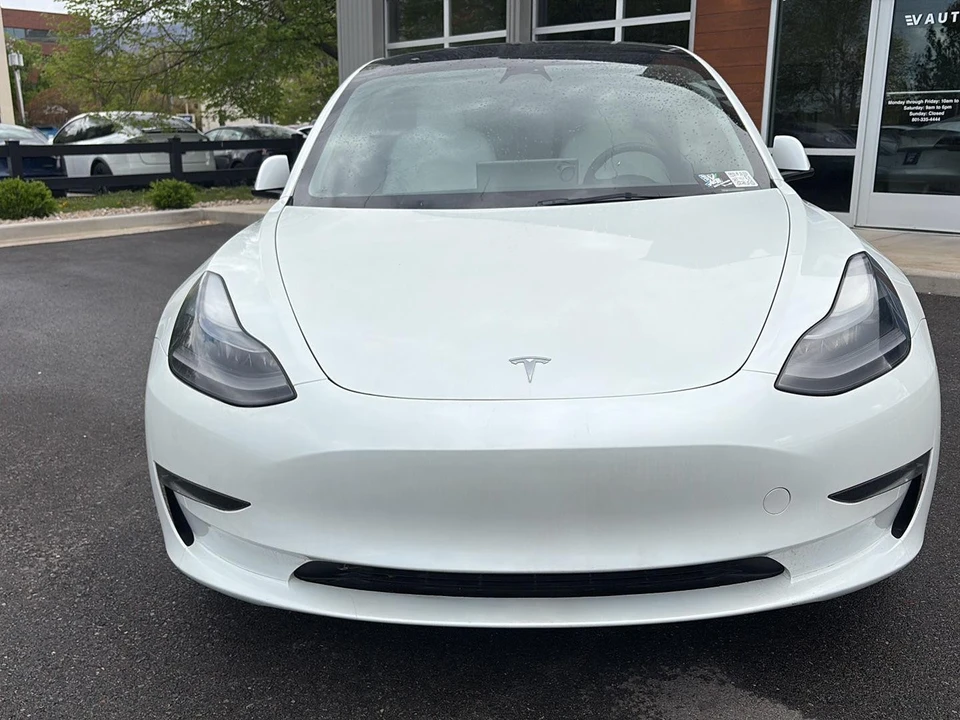 2023 Tesla Model 3 - Image 3 of 21