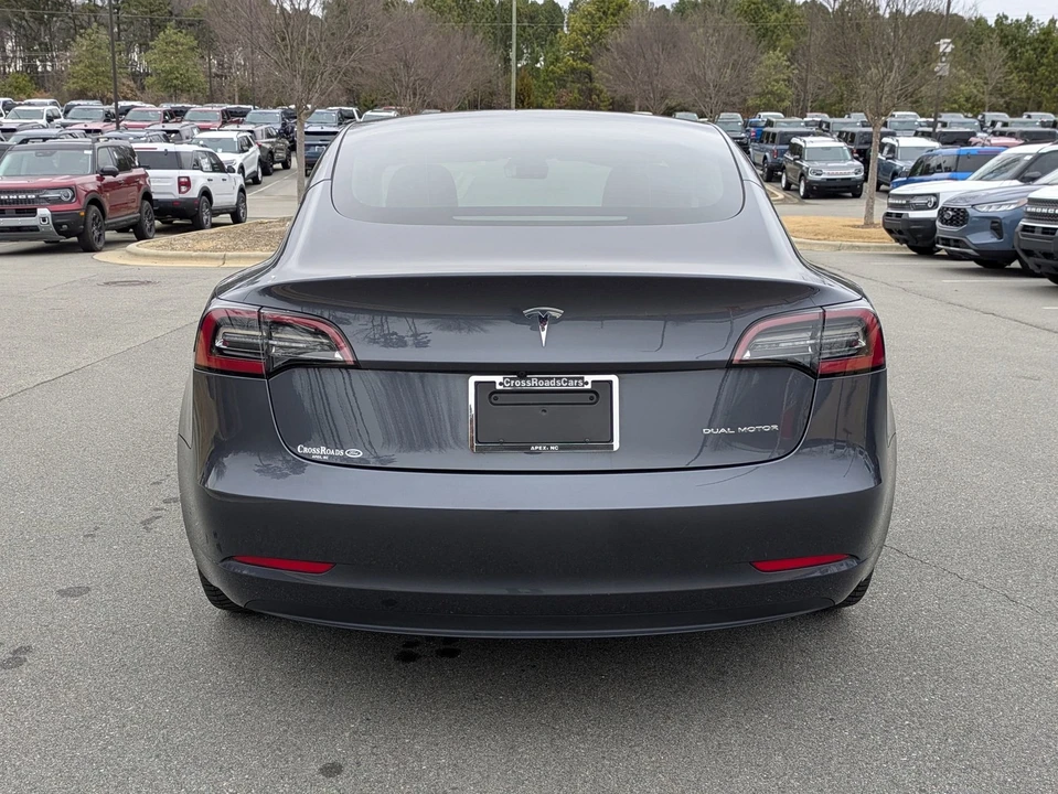 2023 Tesla Model 3 - Image 5 of 12