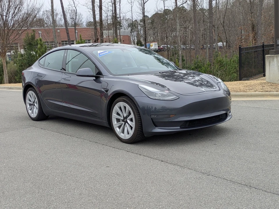 2023 Tesla Model 3 - Image 2 of 12