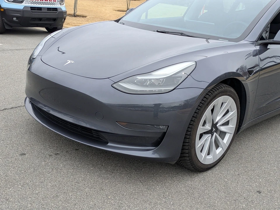 2023 Tesla Model 3 - Image 10 of 12