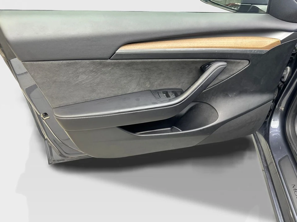 2023 Tesla Model 3 - Image 31 of 31