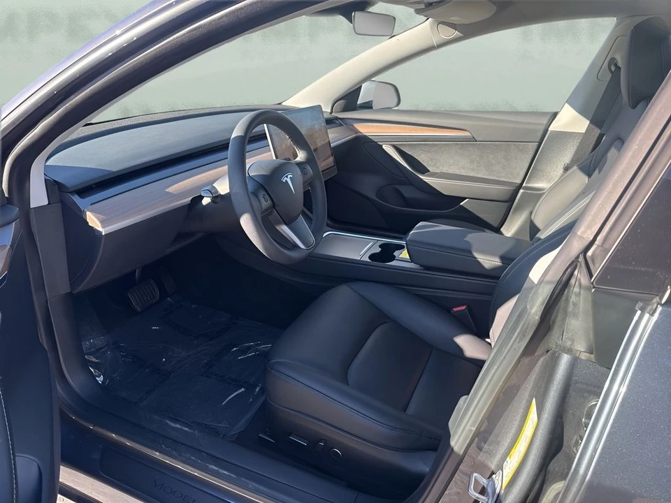 2023 Tesla Model 3 - Image 9 of 12