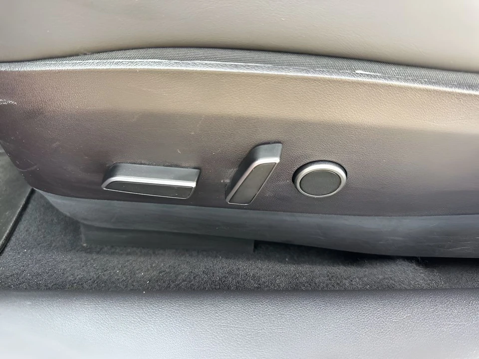 2023 Tesla Model 3 - Image 10 of 12