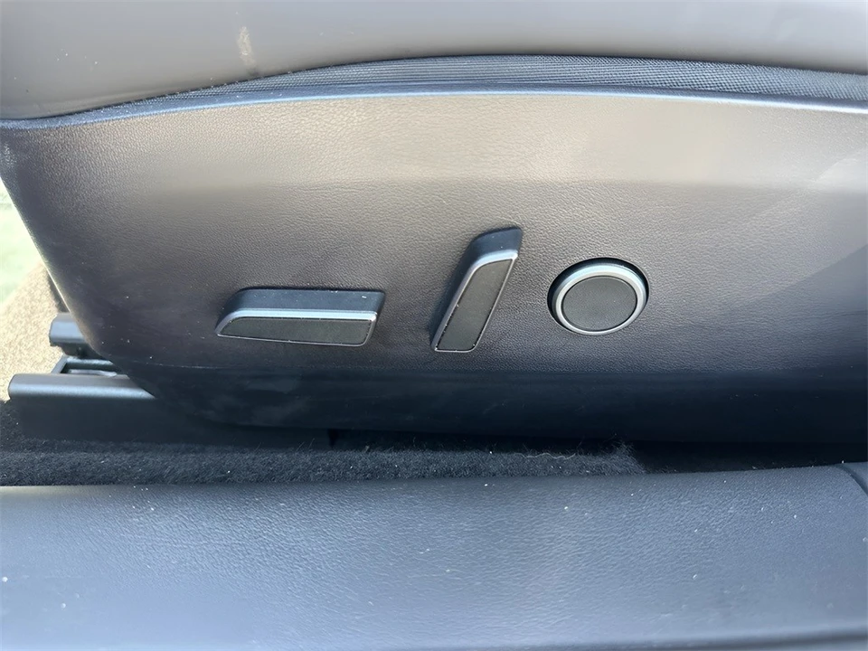 2023 Tesla Model 3 - Image 10 of 12