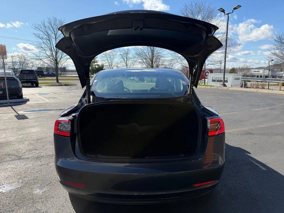 2023 Tesla Model 3 - Image 5 of 15