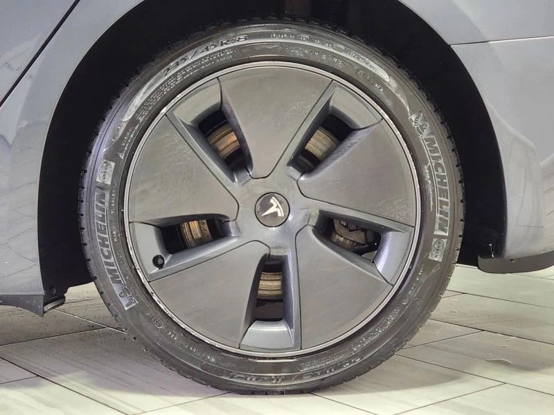 2023 Tesla Model 3 - Image 9 of 12