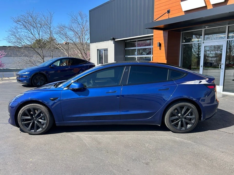 2023 Tesla Model 3 - Image 5 of 17