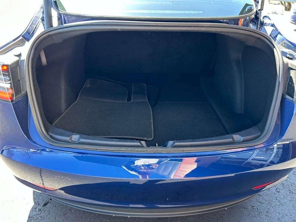 2023 Tesla Model 3 - Image 7 of 17