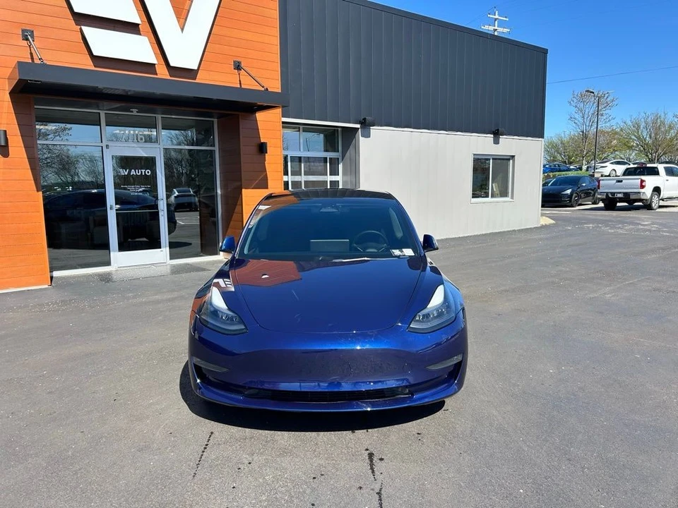 2023 Tesla Model 3 - Image 2 of 17