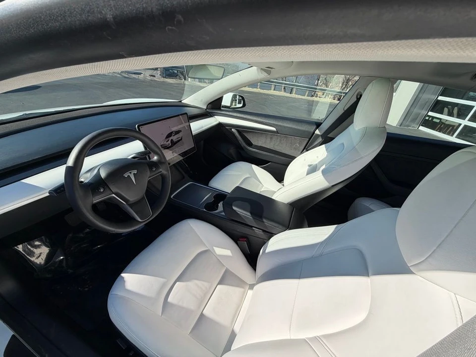 2023 Tesla Model 3 - Image 8 of 15