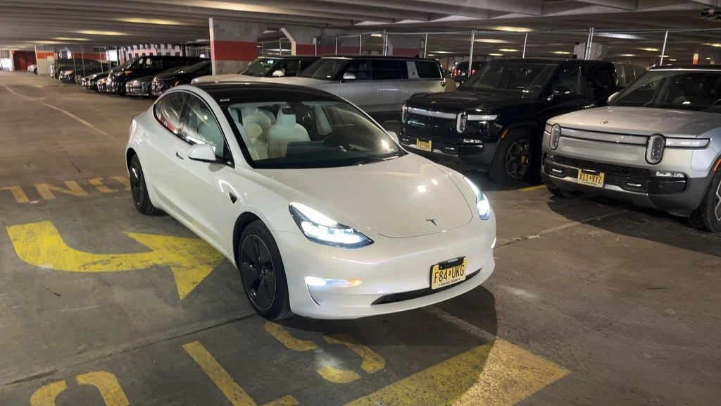 2023 Tesla Model 3 - Image 2 of 6