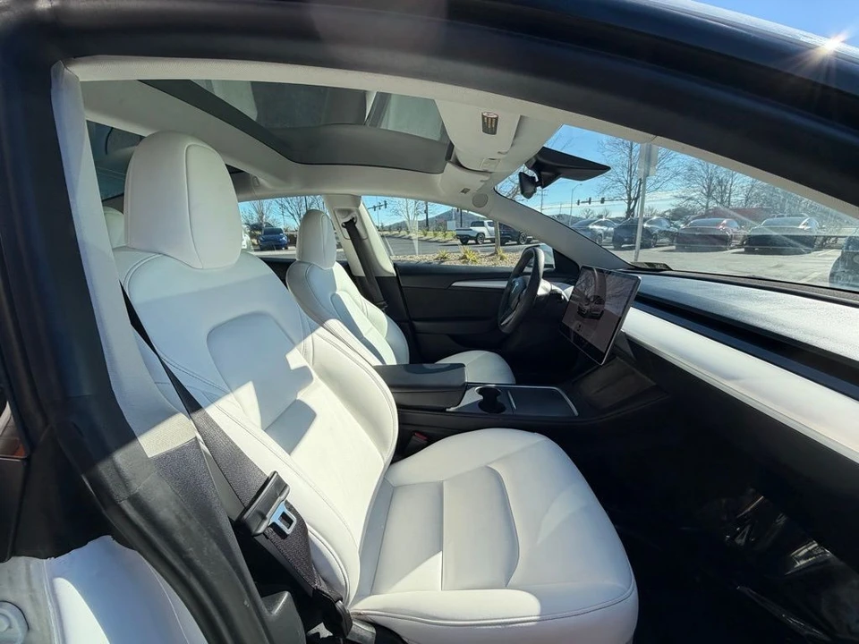 2023 Tesla Model 3 - Image 12 of 15