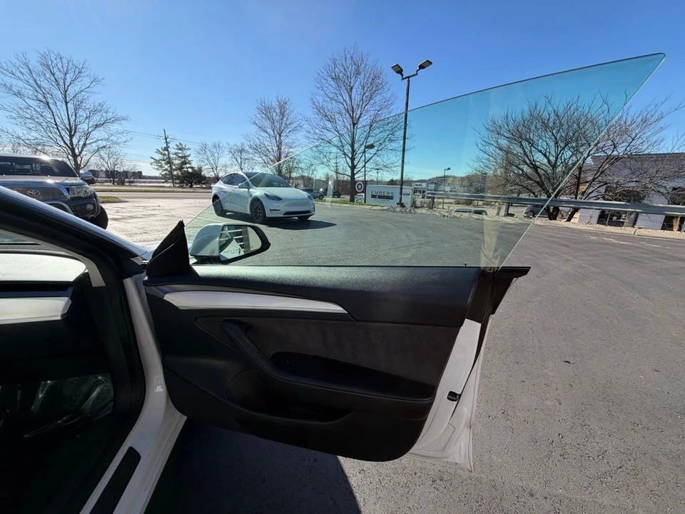 2023 Tesla Model 3 - Image 11 of 15