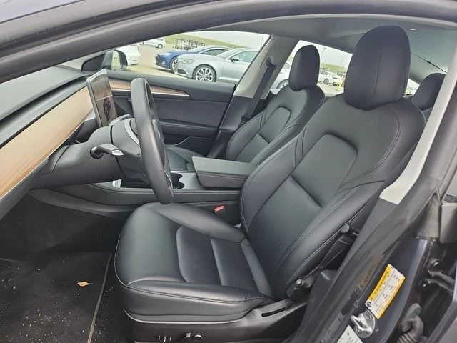 2023 Tesla Model 3 - Image 5 of 6