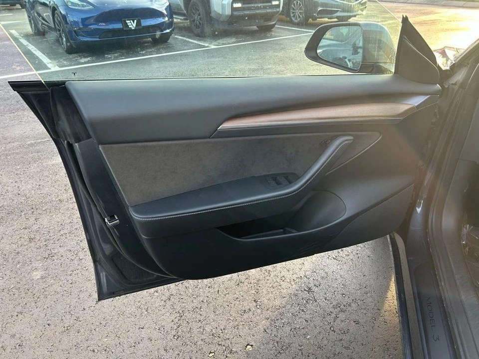 2023 Tesla Model 3 - Image 15 of 18