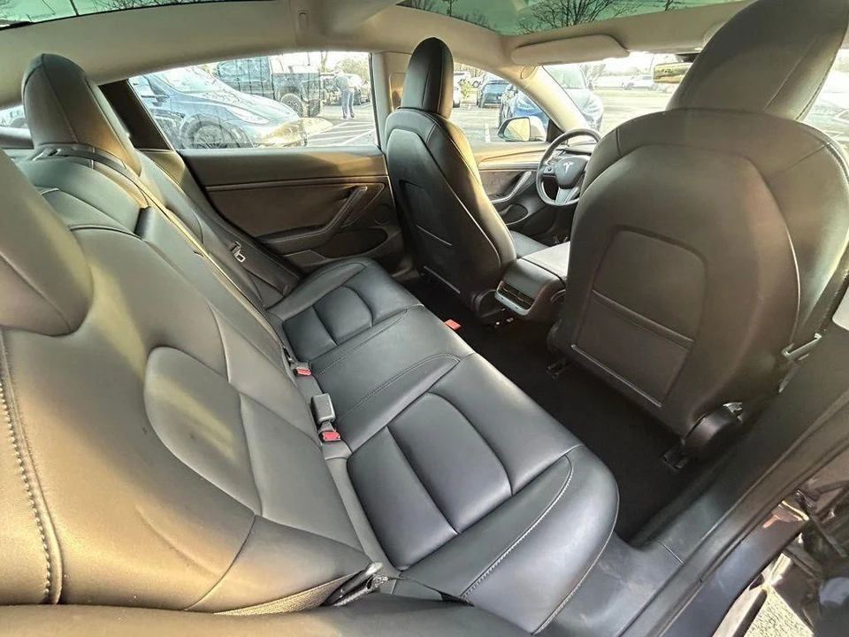 2023 Tesla Model 3 - Image 10 of 18