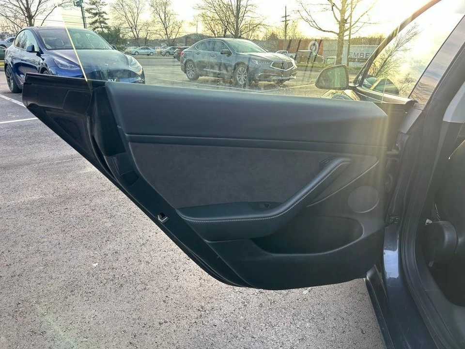 2023 Tesla Model 3 - Image 11 of 18