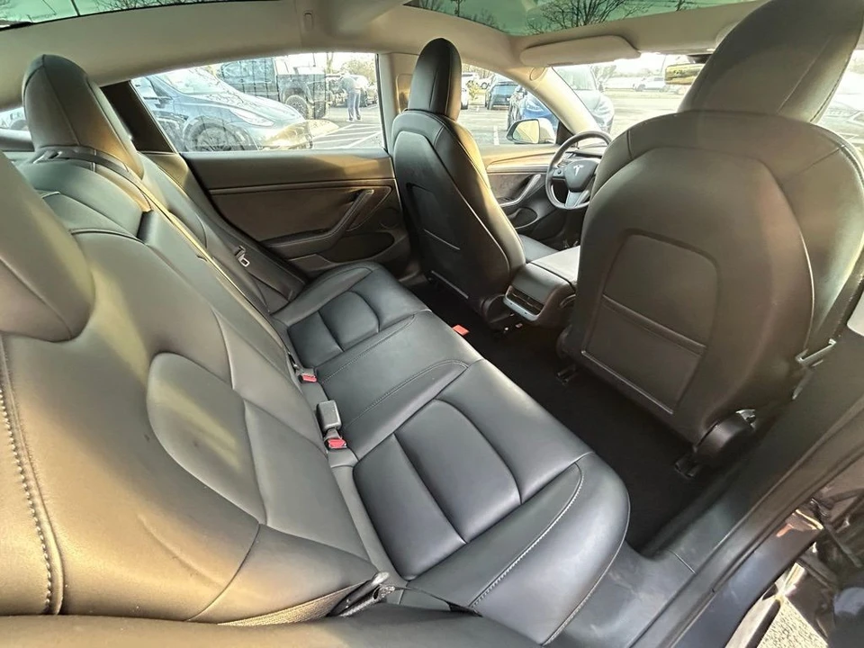 2023 Tesla Model 3 - Image 10 of 18