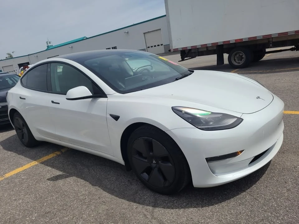 2023 Tesla Model 3 - Image 2 of 5