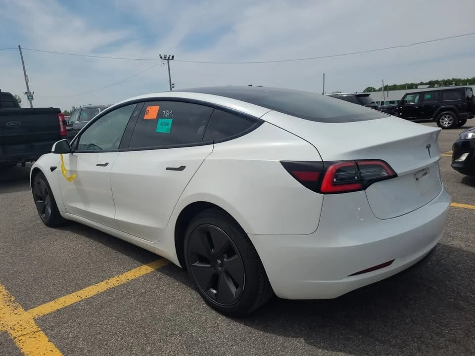 2023 Tesla Model 3 - Image 5 of 5