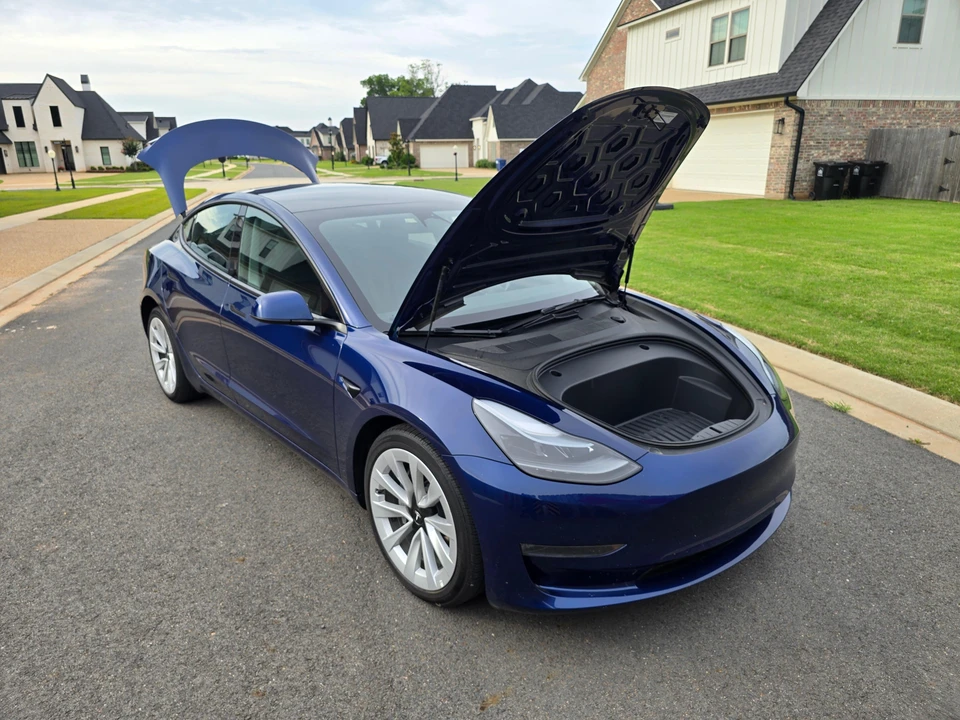 2023 Tesla Model 3 - Image 19 of 31