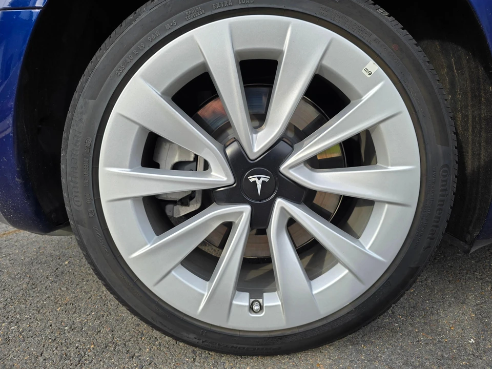 2023 Tesla Model 3 - Image 27 of 31