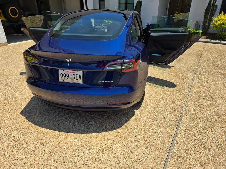 2023 Tesla Model 3 - Image 18 of 31