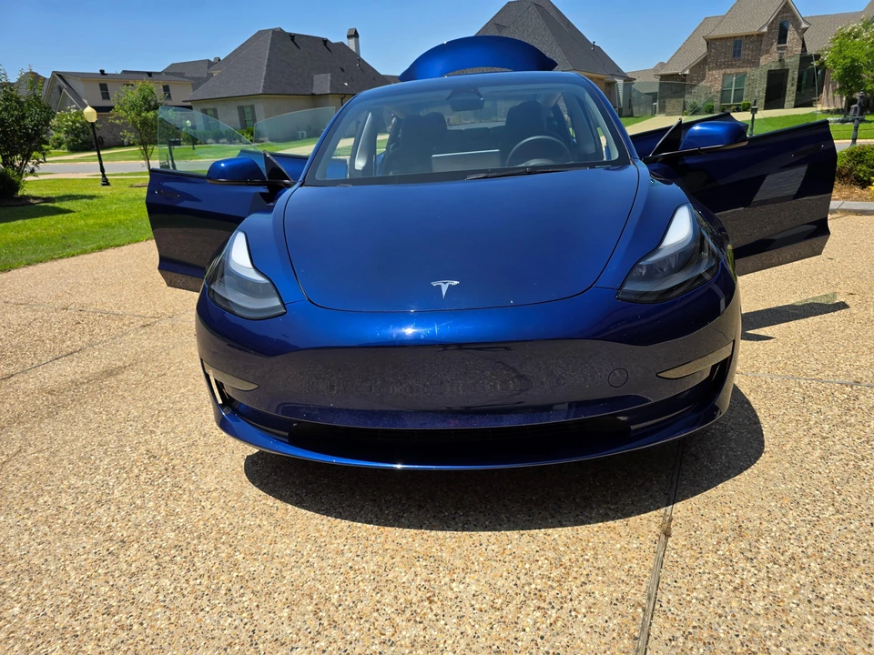 2023 Tesla Model 3 - Image 12 of 31