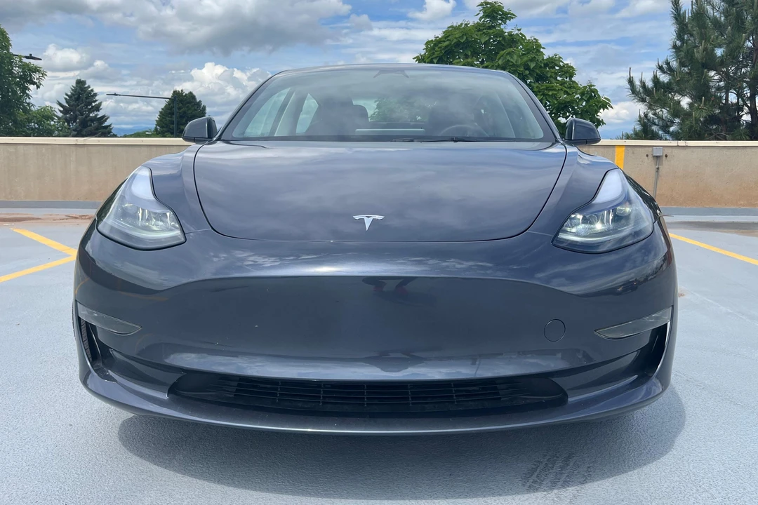 2023 Tesla Model 3 - Image 2 of 31