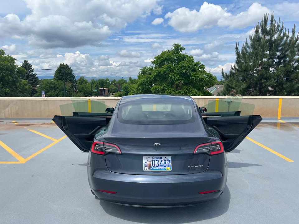 2023 Tesla Model 3 - Image 18 of 31