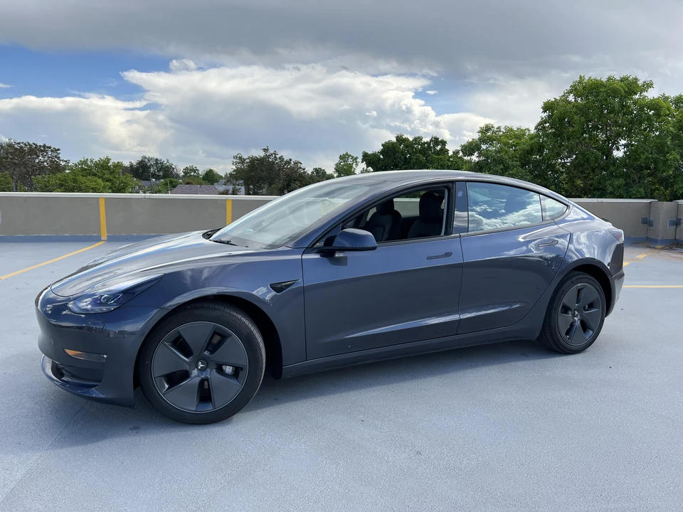 2023 Tesla Model 3 - Image 12 of 31
