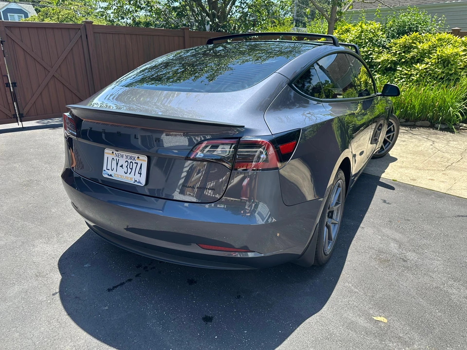 2023 Tesla Model 3 - Image 14 of 31