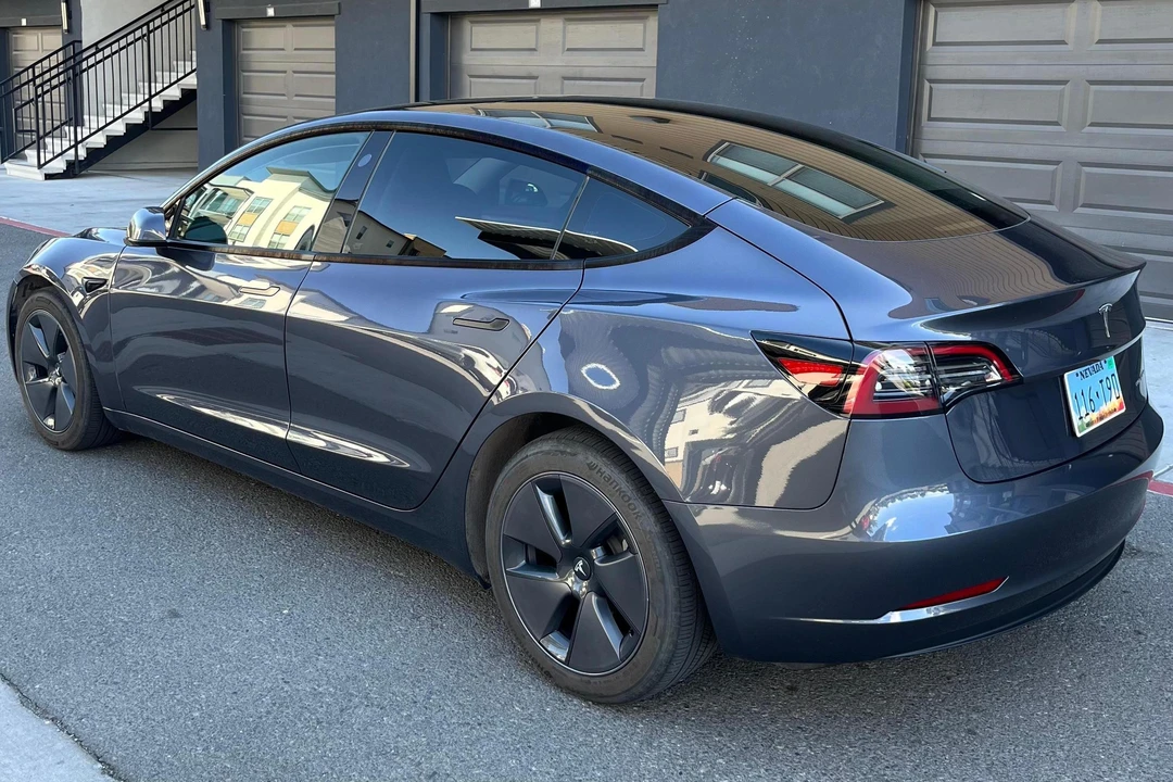 2023 Tesla Model 3 - Image 4 of 31