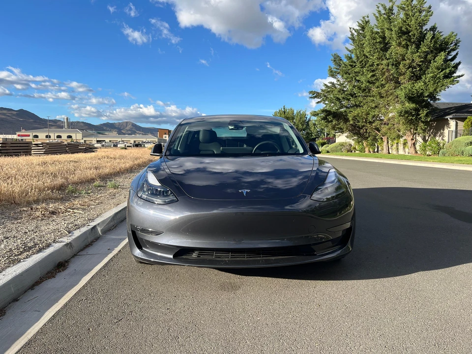 2023 Tesla Model 3 - Image 6 of 31
