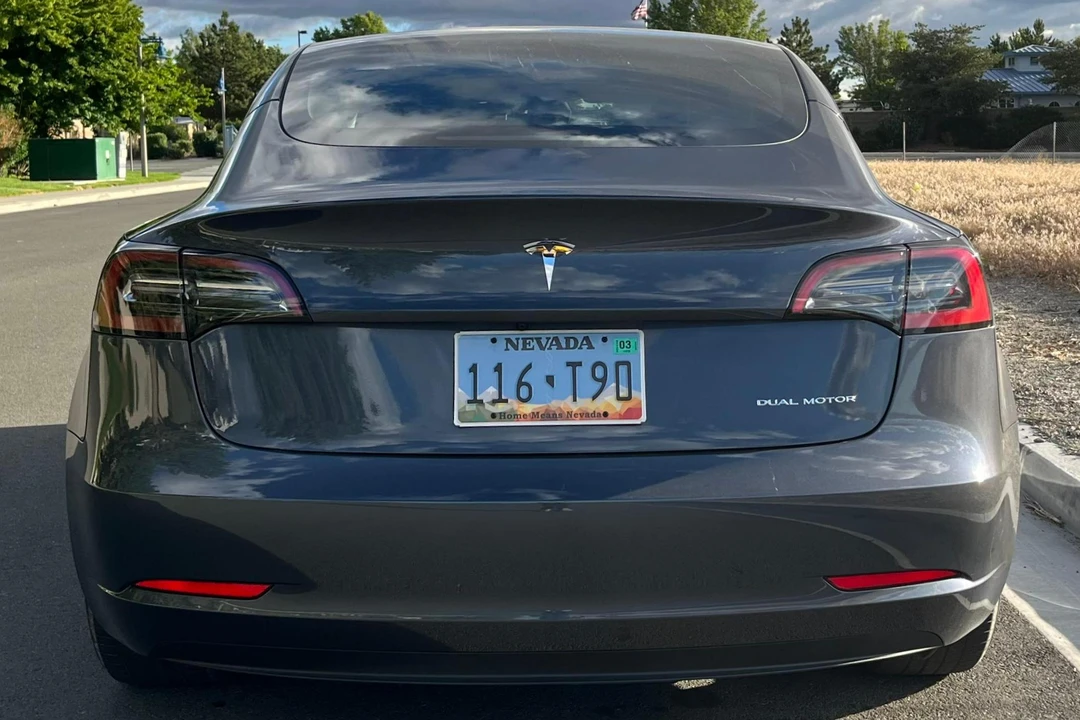 2023 Tesla Model 3 - Image 5 of 31